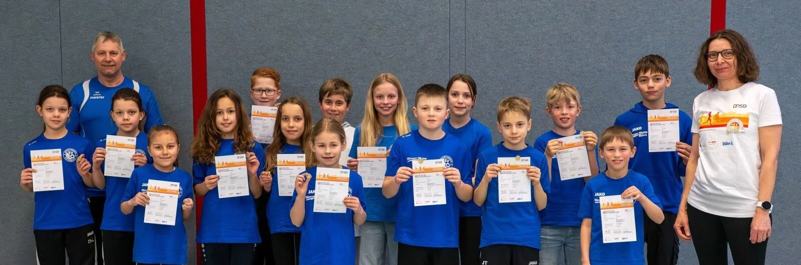Hinten von links: Matthias Kambach, Leo Bachmann, Raphael Petrus, Ida Köthe, Fanny Vieth, Benedikt Kerste, Luke Heußner. Vorne von links: Charlotte Kerst, Pauline Kerst, Frieda Krause, Amelie Bierwirth, Merle Stolle, Flora Martin, Felix Werner, Marlon Trinter, Finn Heußner, Verena Reibeling