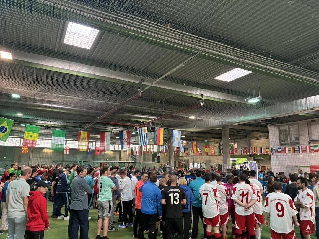 Eröffnungsfeier mit allen Fußballteams