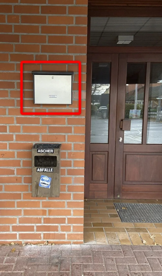 Neuer Briefkasten der Gemeinde am Sprüttenhuus
