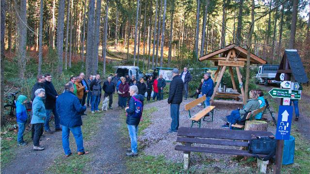 „Zum Hahnenschrei“