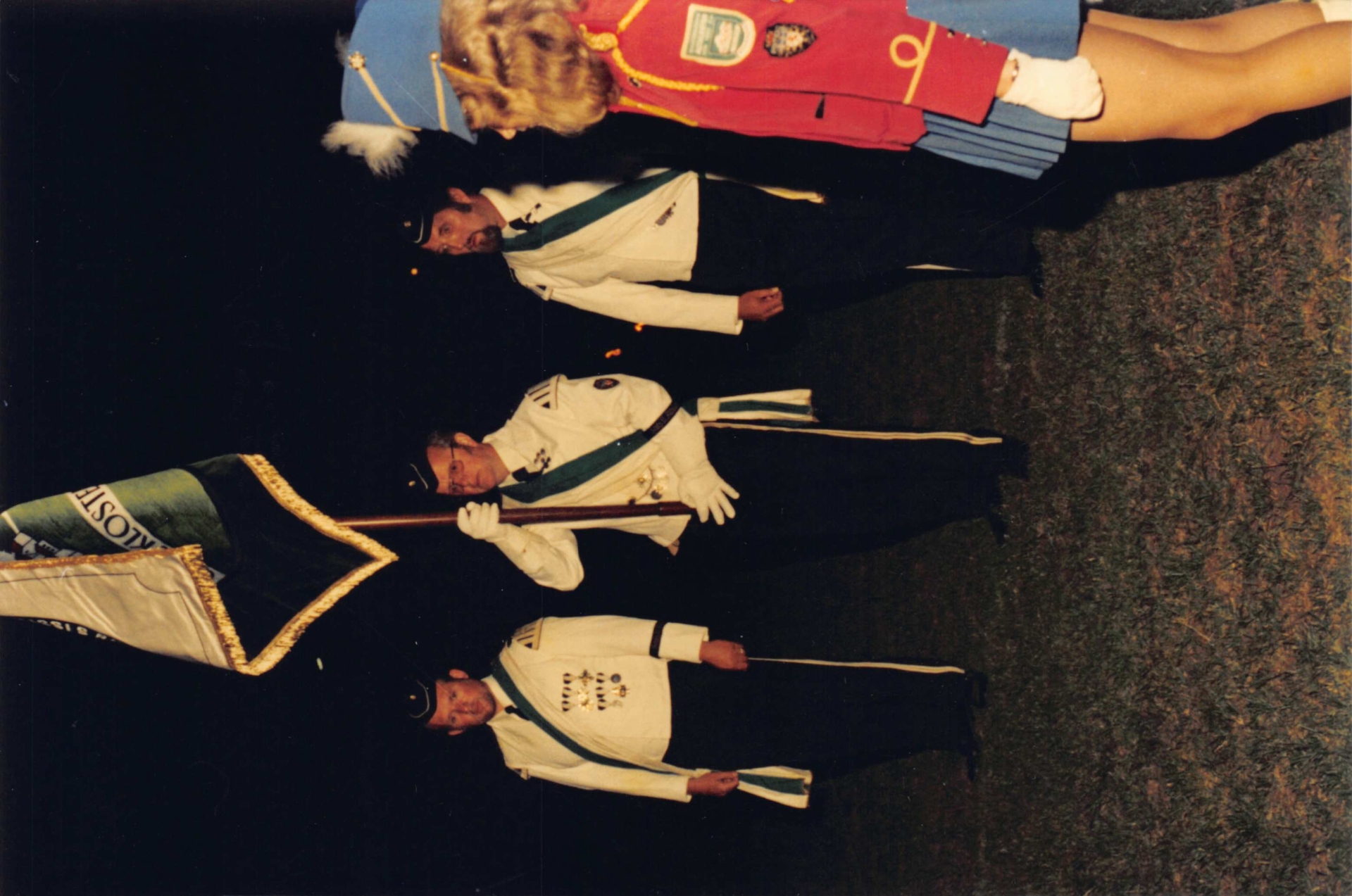 1975-Fahnenweihe S-W R (8)
