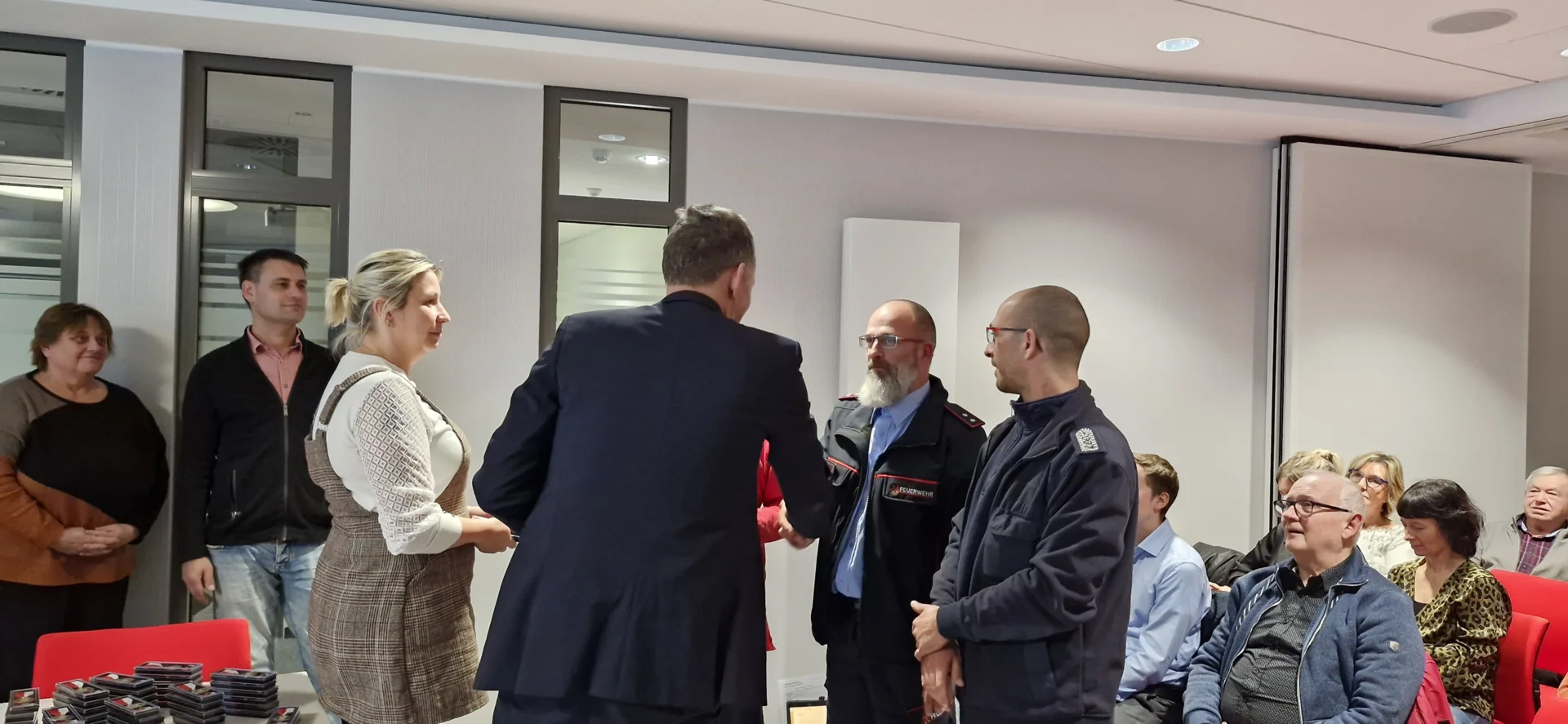 Verleihung der Hochwassermedaille des Landes Brandenburg im Rahmen des Amtsausschusses