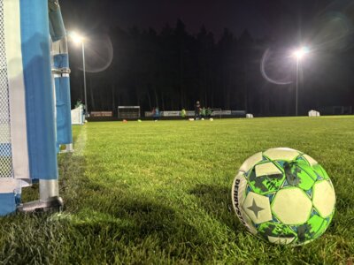 Foto zur Meldung: DFB trainiert F1- und F2-Junioren der SpG Oderkicker