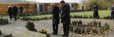 Einladung der Stadt Bad Liebenwerda und der Initiativgruppe Lager Mühlberg e.V. zum Gedenken am Vortag des Volkstrauertages (Bild vergrößern)