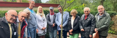 Friedensbaumpflanzung am Franzosengrab am 26.09.2024 in der Bergstraße in Bad Liebenwerda (Bild vergr&ouml;&szlig;ern)