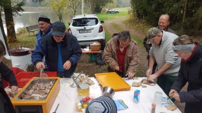 Meldung: Hechtfischen mit Kesselfleischessen