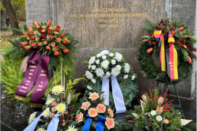 Volkstrauertag im Stadtpark (Bild vergrößern)
