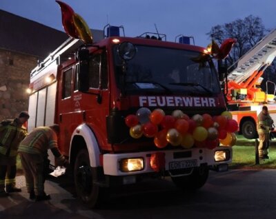 Begrüßung des neuen Hilfeleistungslöschgruppenfahrzeugs (HLF 20) in Heinersdorf