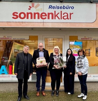 20 Jahre Reisebüro Sonnenklar.tv: Bürgermeister und Interessenring gratulieren (Bild vergr&ouml;&szlig;ern)