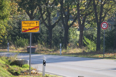 Foto zur Meldung: Baustelleninformation: Fahrbahnerneuerung B 104 Neu Panstorf – Remplin
