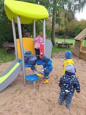 Meldung: Neue Spielgeräte aufgebaut