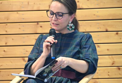 Lesung mit Katharina Pflugbeil: Ein weihnachtlicher Auftakt (Bild vergr&ouml;&szlig;ern)