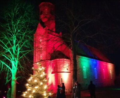Kirche zu Sarau (Bild vergrößern)