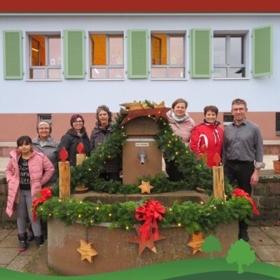 Weihnachtsbrunnen (Bild vergrößern)