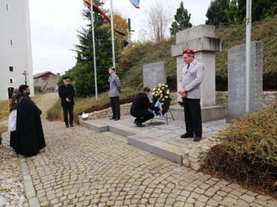 Foto zur Meldung: Gedenken an Opfer von Krieg, Gewalt und Terror