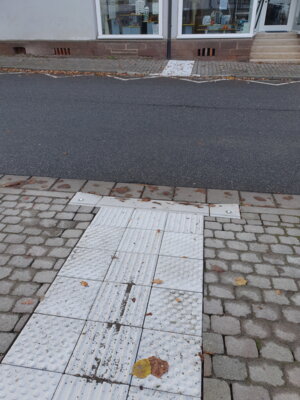 Nullabsenkungen in der Innenstadt: Barrierefreier Ausbau mit innovativem Leitsystem (Bild vergr&ouml;&szlig;ern)