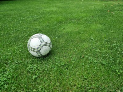 Bevor der Ball wieder im Grünen rollt, steht für die Fußballer des FCR zunächst die Winterpause an (Bildnachweis: TK / FCR) (Bild vergrößern)