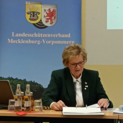 Cheforganisatorin des Frauensymposium Renate Nelson