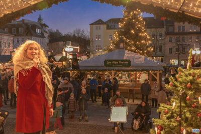Weihnachtsmarkt in der Drei-Türme-Stadt (Bild vergrößern)