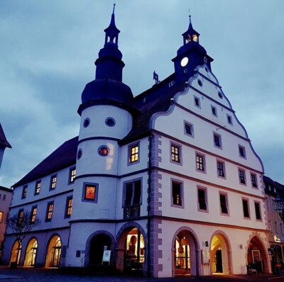 Bibliothek & Touristinfo - Öffnungszeiten im Dezember!