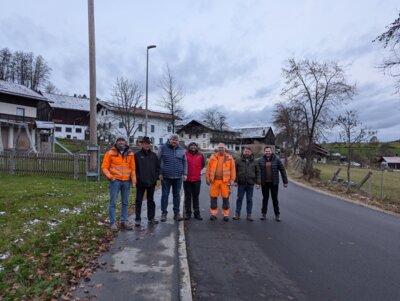 Foto zur Meldung: Neuer Asphalt für Krailing