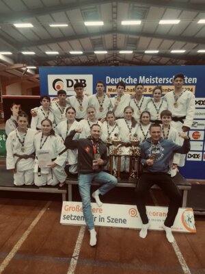 JC 71 JC 71 Düsseldorf gewinnt beide Titel bei den U18-Meisterschaften – Lessing-Schüler:innen erfolgreich vertreten (Bild vergrößern)