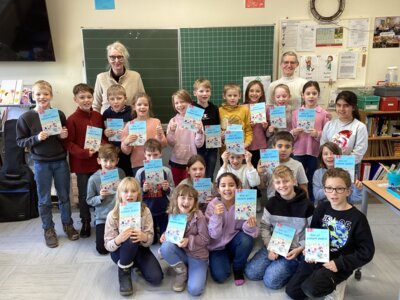 Meldung: Bücherspende der Rotarier unterstützt Lesekonzept der Augustinus-Schule