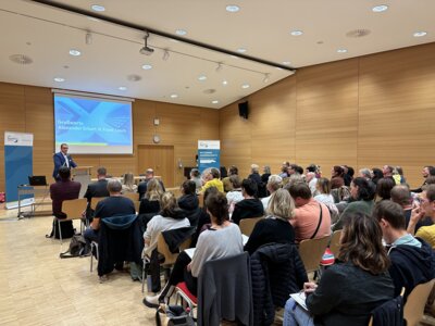Foto zur Meldung: Landkreis stärkt Kinderschutz, Präventions- und Psychiatriearbeit