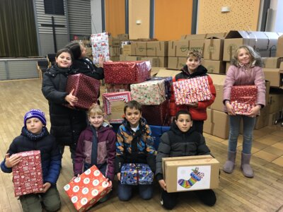 Klassenpäckchen für Rumänien