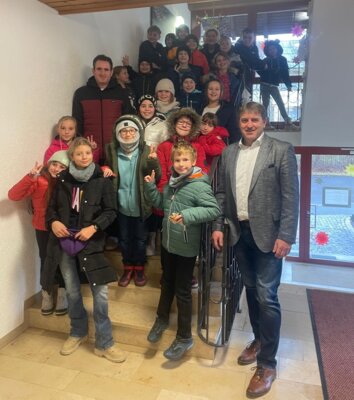 Bürgermeister begrüßt Viertklässler