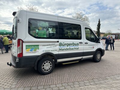 Foto zur Meldung: Bekanntmachung – Bürgerbus Mandelbachtal – Keine Fahrten zwischen Weihnachten und Neujahr!
