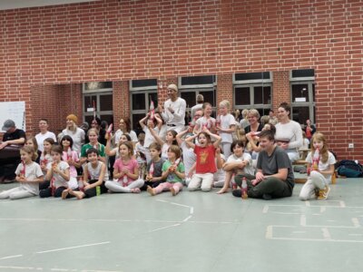 Meldung: Capoeira - Besuch beim Nikolaus-Capoeira
