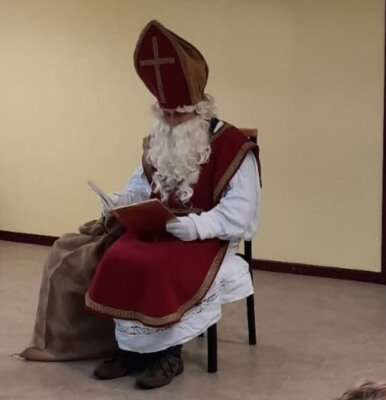 Hoher Besuch in der Kita (Bild vergrößern)