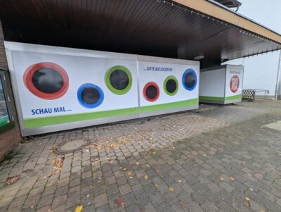 Neu gestaltetes Schaufenster.