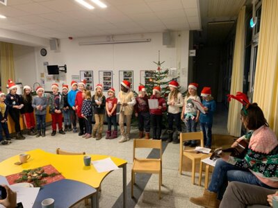 Die FWS nimmt zum ersten Mal am Lebendigen Adventskalender teil (Bild vergrößern)