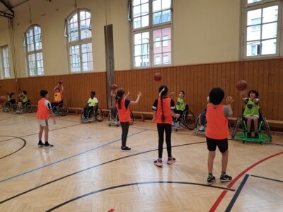 Meldung: Handycap macht Schule