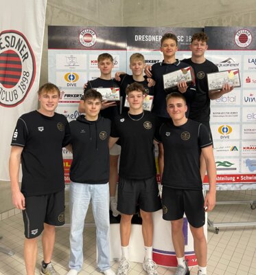 Dresdner Christstollenschwimmfest 2024 (Bild vergrößern)