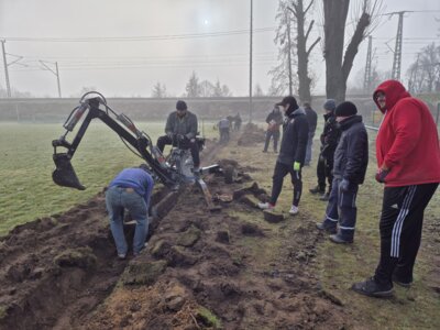 Arbeitseinsatz am Trainingsplatz