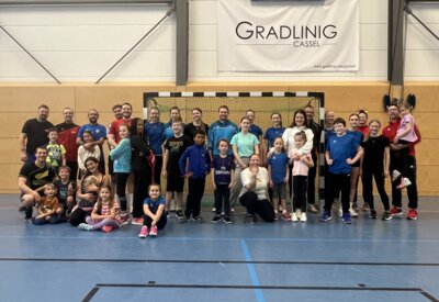 Mit rund 40 "aktiven" Teilnehmern war das Weihnachtstraining der Espenauer Leichtathleten mal wieder gut besucht. (Bild vergrößern)