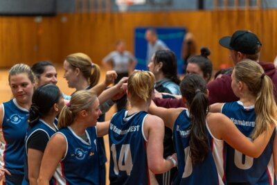 1. Damen: Einzug ins Pokalviertelfinale (Bild vergrößern)