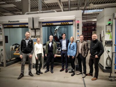 Foto zur Meldung: Besuch der Bürgermeisterin bei der Muhr Metalltechnik GmbH & Co. KG