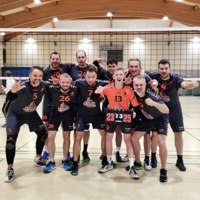 Volleyball Bezirksliga: SV Linda I. gegen WSG Oberreichenbach und Hennersdorfer SV