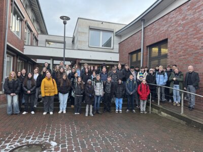 Jahrgang 8 besucht das Rathaus Goldenstedt