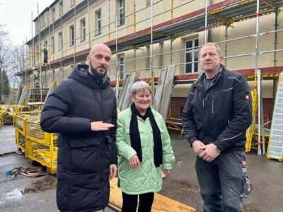 Baubeginn der Sanierung des Jugendhilfegebäudes am FamilienCampus Lausitz in Klettwitz; Foto: FamilienCampus Lausitz gGmbH