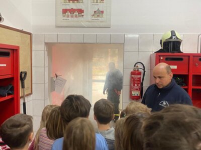 Meldung: Besuch bei der Feuerwehr