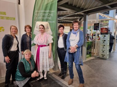 Foto zur Meldung: Grüne Woche 2025 - die AG mit Burg (Spreewald) und Wiesenburg / Mark heute dabei