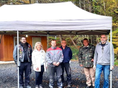 Neuer Pavillon für den Angelsportverein (Bild vergrößern)