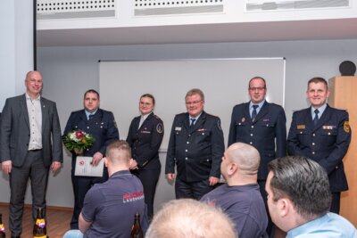 Stefan Lemme )2.v.l.) erhielt das Ehrenzeichen der Landesjugendfeuerwehr in Gold