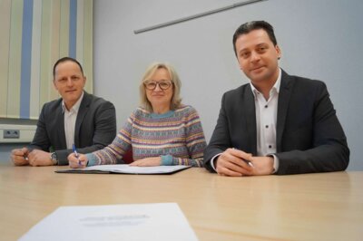 Foto zur Meldung: Zentrale Vergabestelle in Wolmirstedt - Bürgermeister unterzeichnen neue Zweckvereinbarung zur zentralen Vergabe von Leistungen