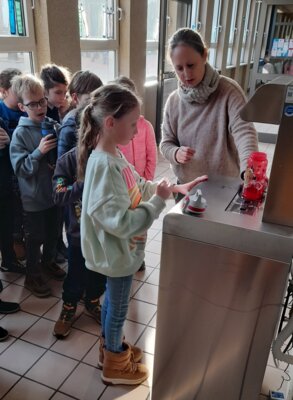Meldung: Trinkwasserspender in der Schule
